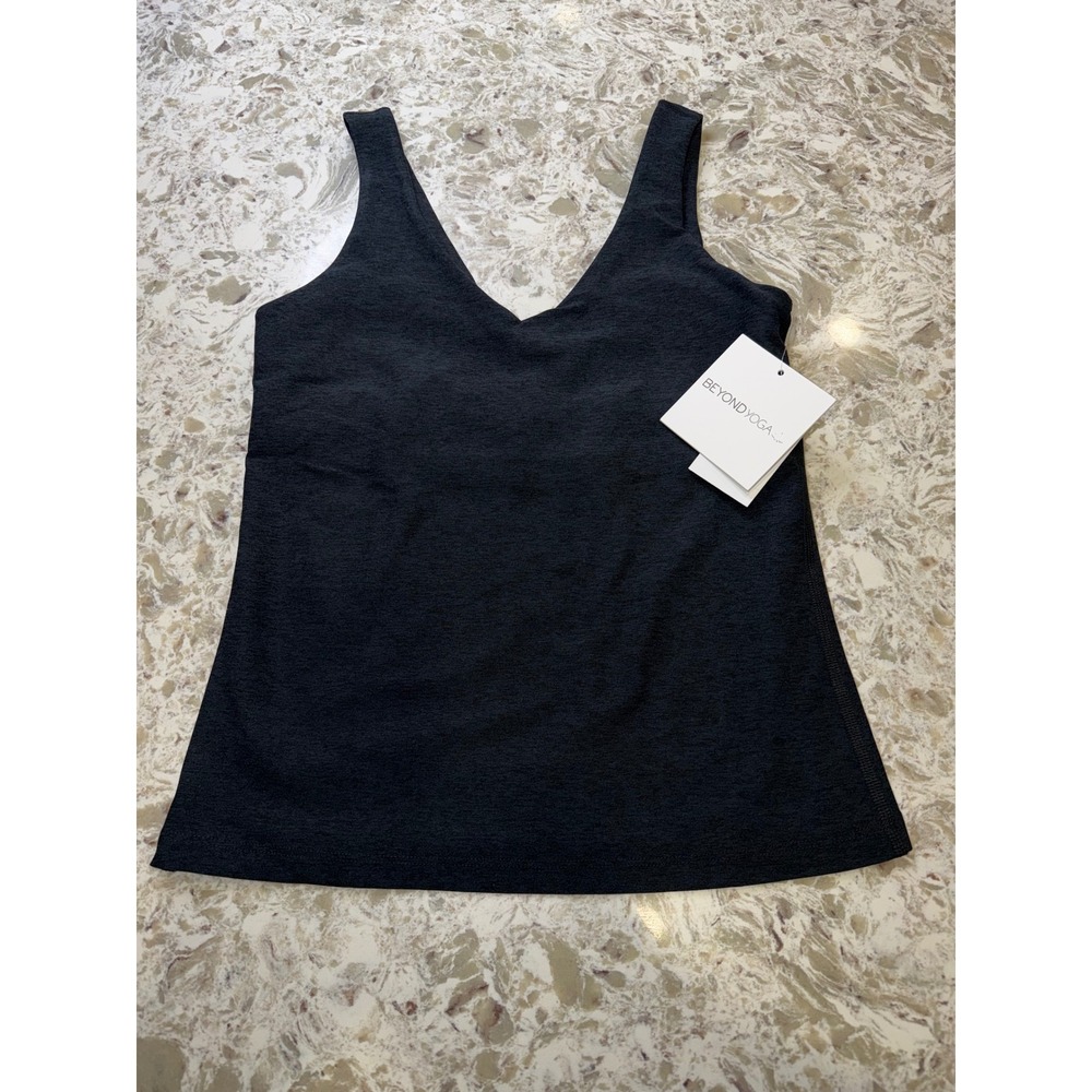 Beyond Yoga Spacedye Slim Fit Tank Top Black V-Neck Athleisure Womens Medium NWT